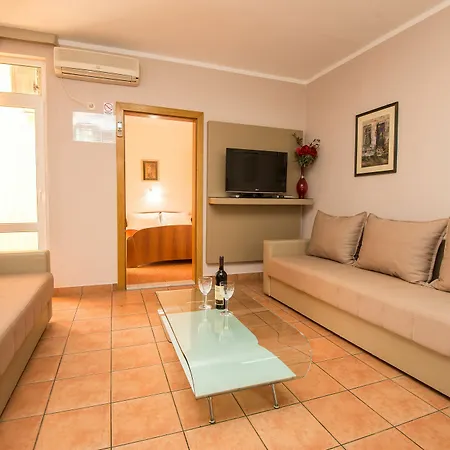 Sofija Apartament Budva