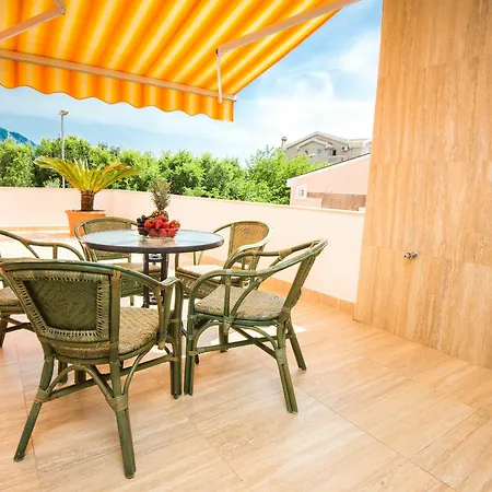 Sofija Apartament Budva